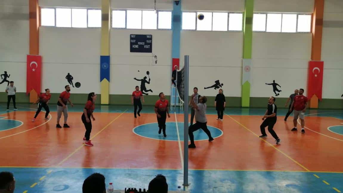 Okullar Arası Voleybol Turnuvası